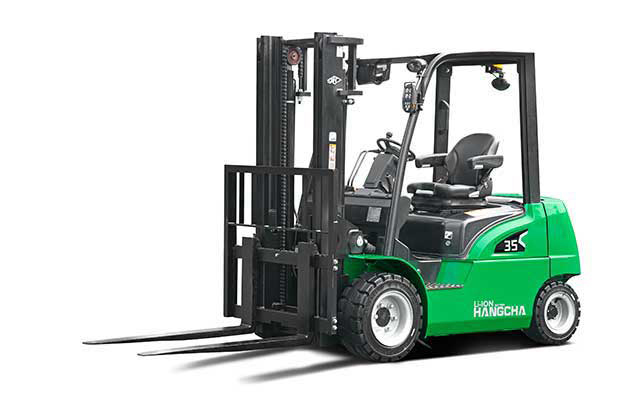 XC Series Pneumatic Small Tire Li-ion Battery Forklift  3,000-7,000lbs